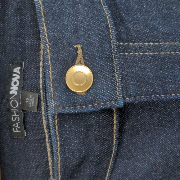 Fashion Nova jeans - Picture 2 of 4